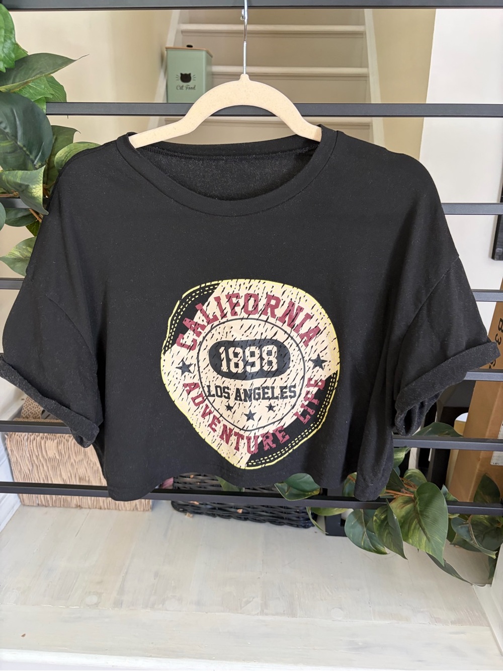 SHEIN California 1898 Los Angeles Adventure Club Graphic Crop Tee XS